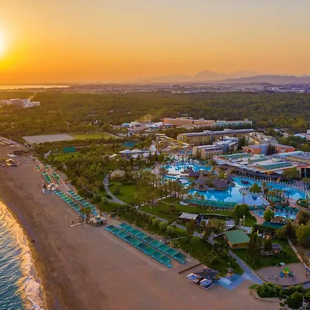 Hotel Aqi Pegasos World